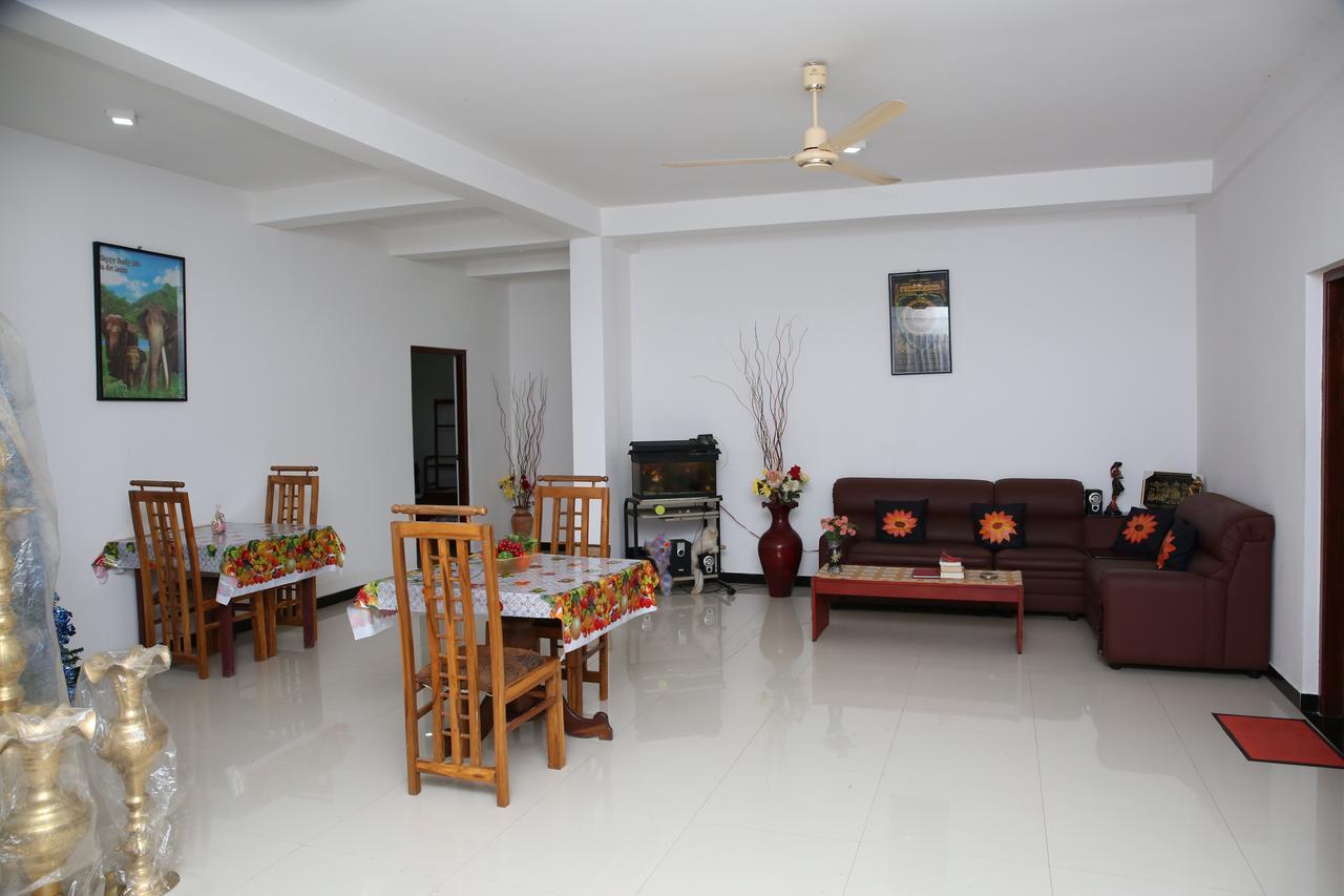 Mrmango Weligama Apartment ภายนอก รูปภาพ